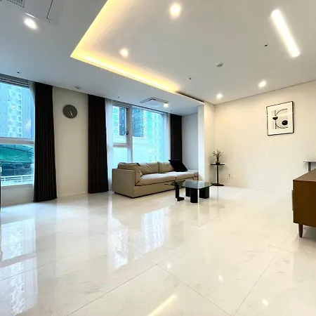 Gangnam Beautiful House Apartment